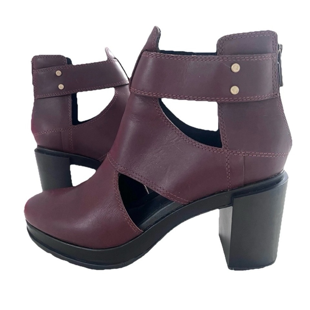 Sorel Margo Cutout Ankle Booties Size 10 brown leather platform heels